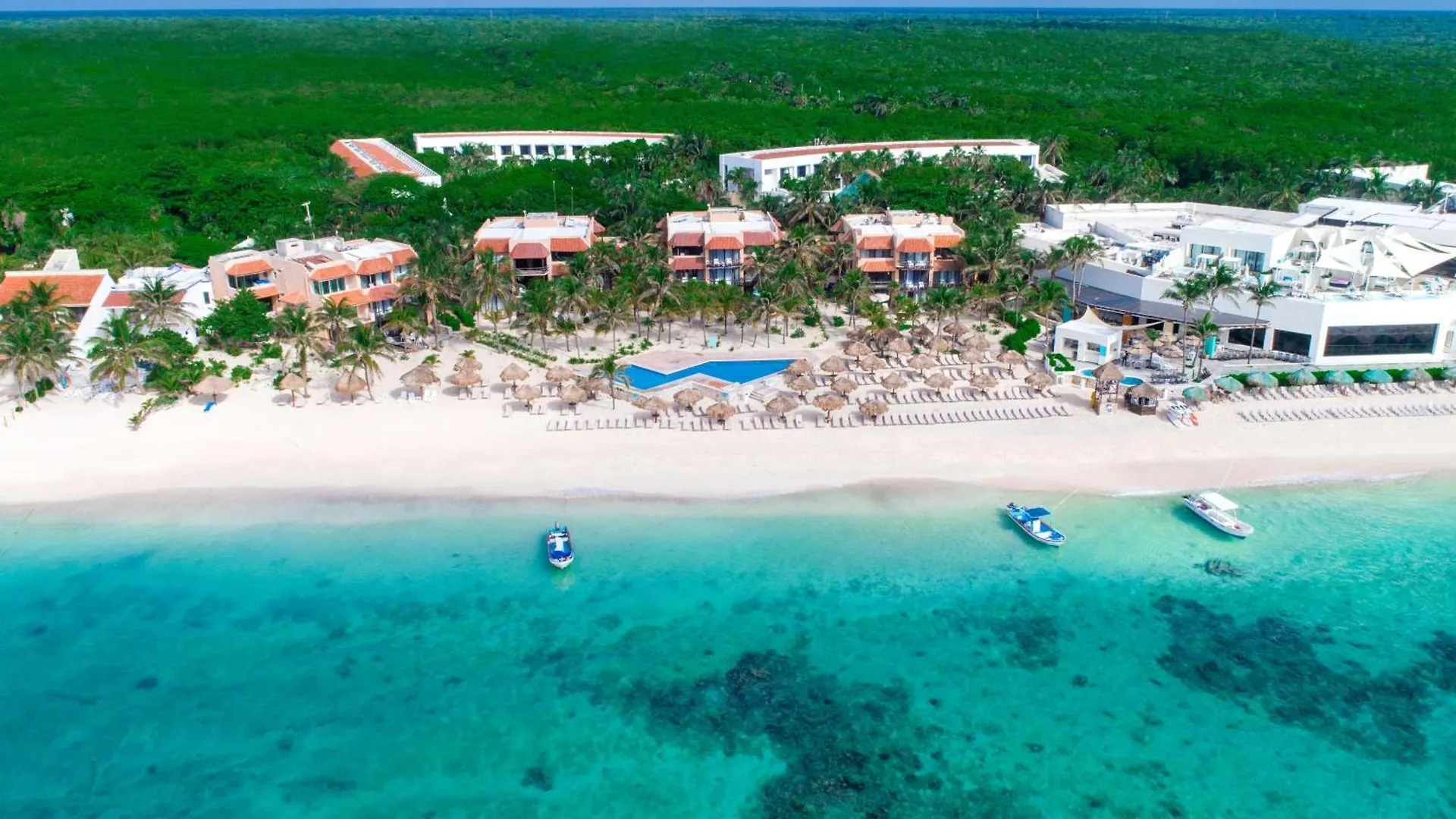 Grand Oasis Tulum Riviera location