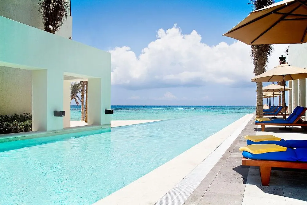 ホテル Grand Oasis Tulum Riviera アクマル